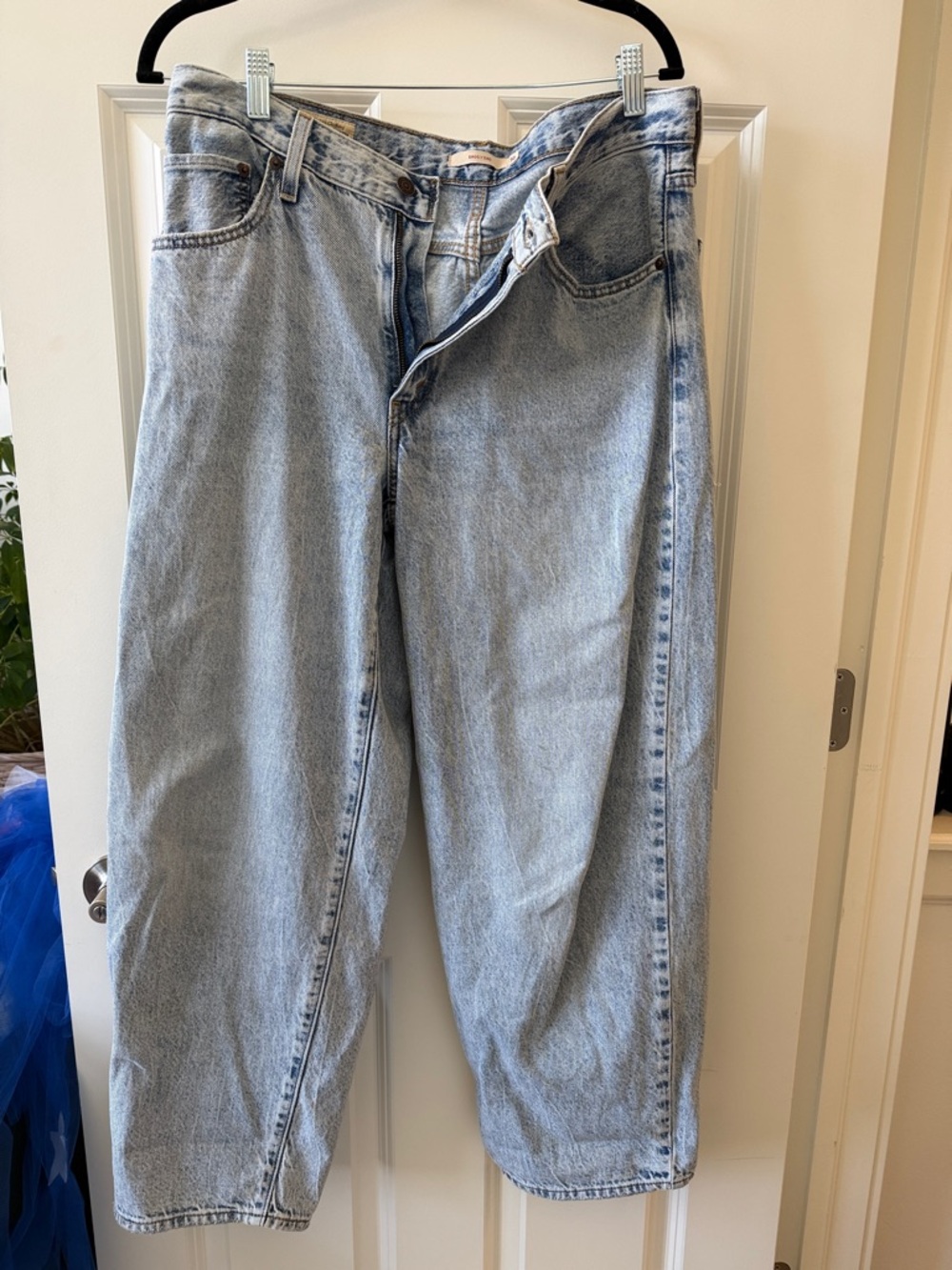 Levi’s Women Baggy Dad Light Wash Size 30